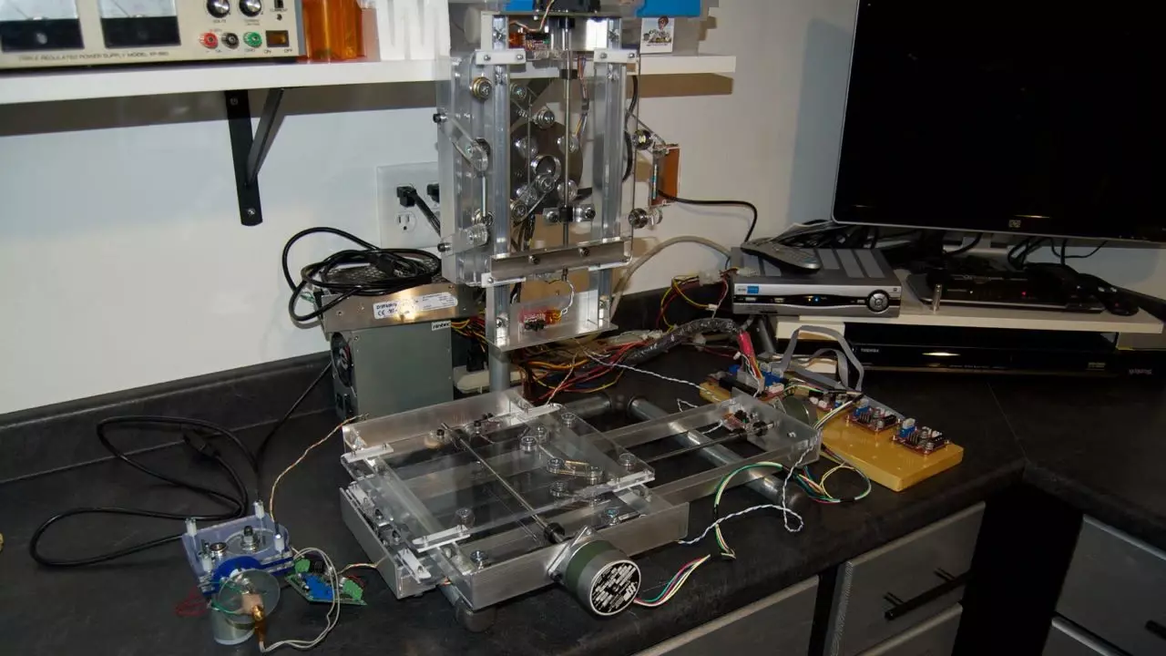 Figure 2: Chris Kraft’s McWire 3D printer. Circa 2009. Figure 2: Chris Kraft’s McWire 3D printer. Circa 2009.