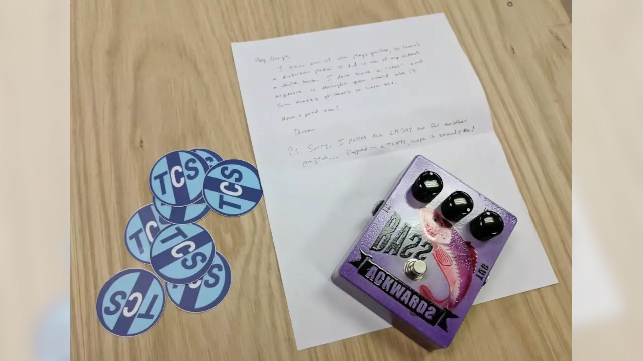 Figure 1: Derrik’s BASS ACKWARDS stompbox he sent in! Figure 1: Derrik’s BASS ACKWARDS stompbox he sent in!