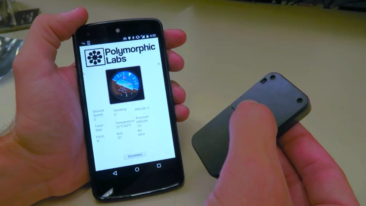 Figure 5: The hardware and software app for Trey German’s flight monitoring system. Figure 5: The hardware and software app for Trey German’s flight monitoring system.