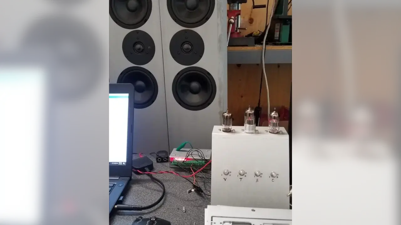 The Vox in a Box driving the VOX AC30 Tube preamp and speakers! The Vox in a Box driving the VOX AC30 Tube preamp and speakers!